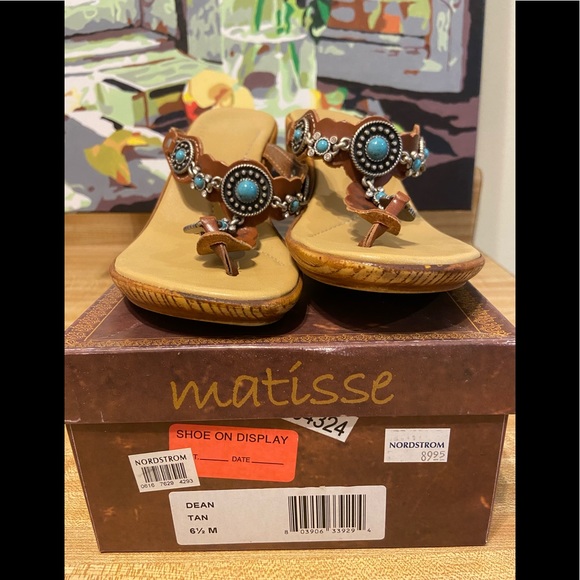 ~Matisse~Jewel Embellished Wedge Thong Sandals - Picture 11 of 13